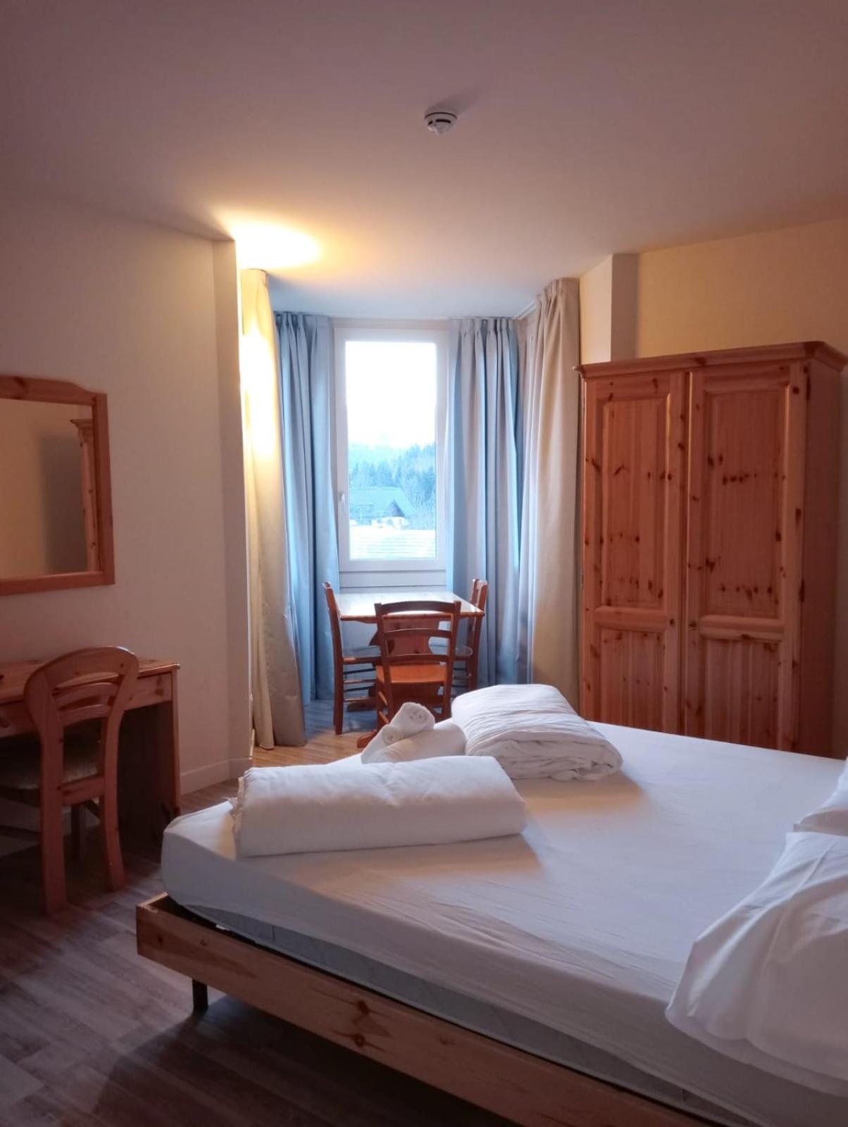 ואלברונה Hotel Saisera מראה חיצוני תמונה
